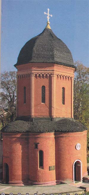 Церковь митрополита Петра в Высоко-Петровском монастыре в Москве